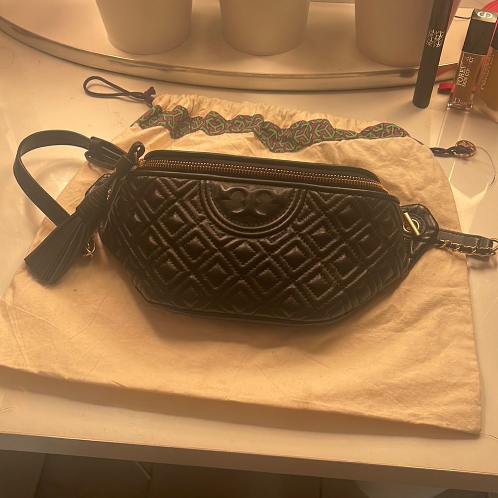 Tory burch fleming belt bag